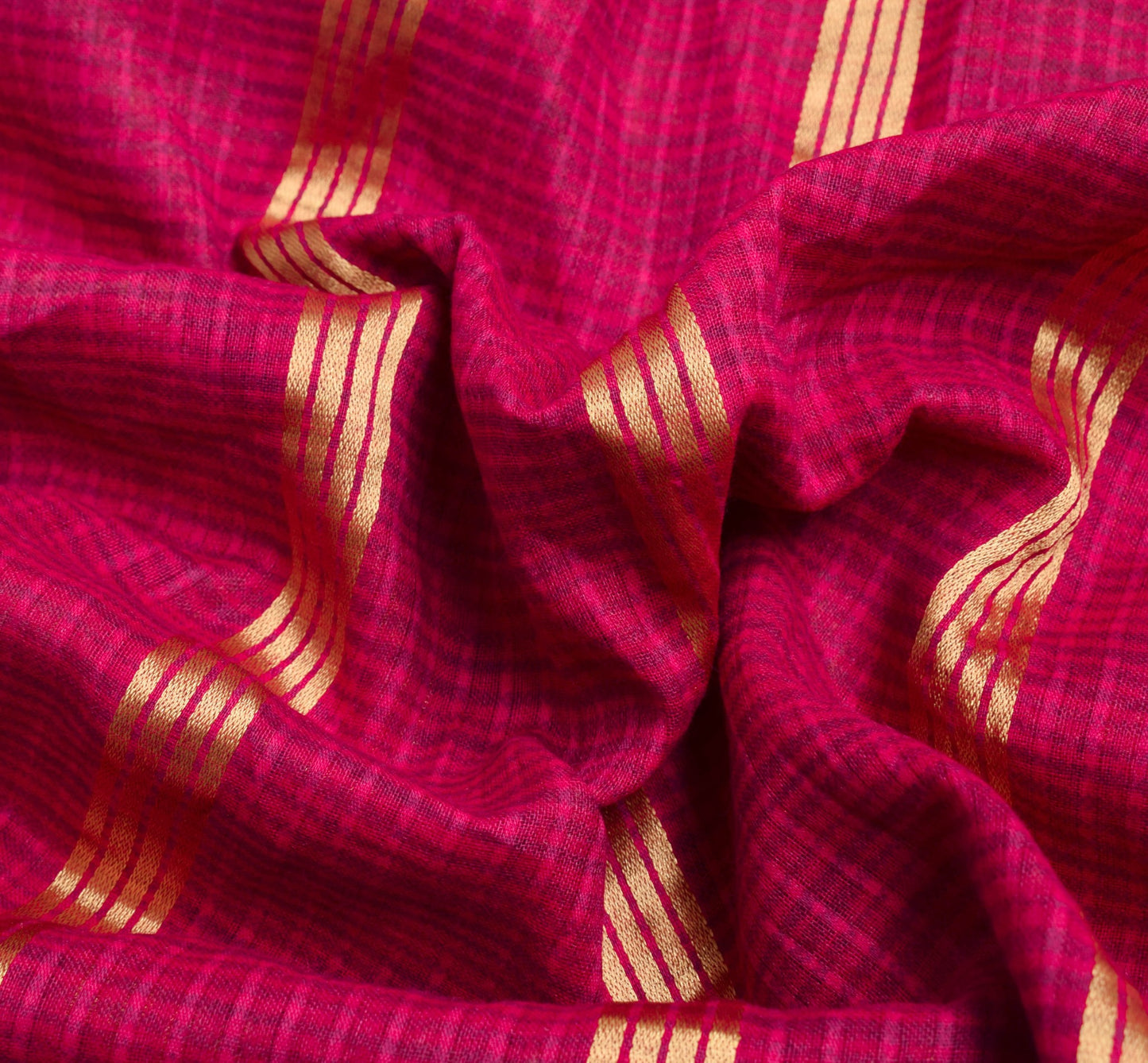 Sushila Vintage Magenta Woven Saree 100% Pure Cotton Printed Floral Craft Fabric