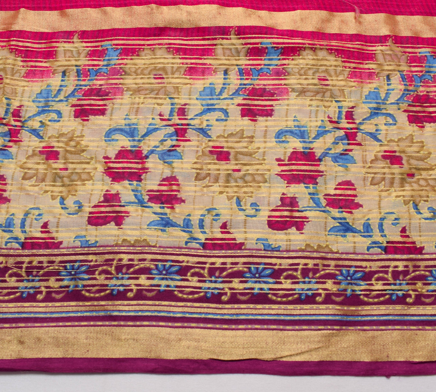 Sushila Vintage Magenta Woven Saree 100% Pure Cotton Printed Floral Craft Fabric