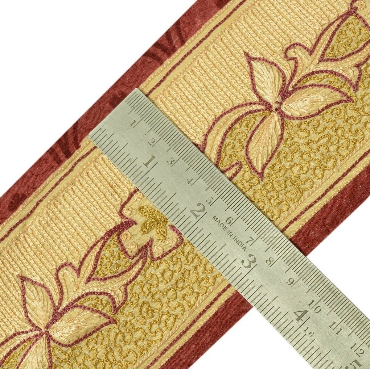 Vintage Sari Border Indian Craft Trim Embroidered Floral Cream Ribbon Lace