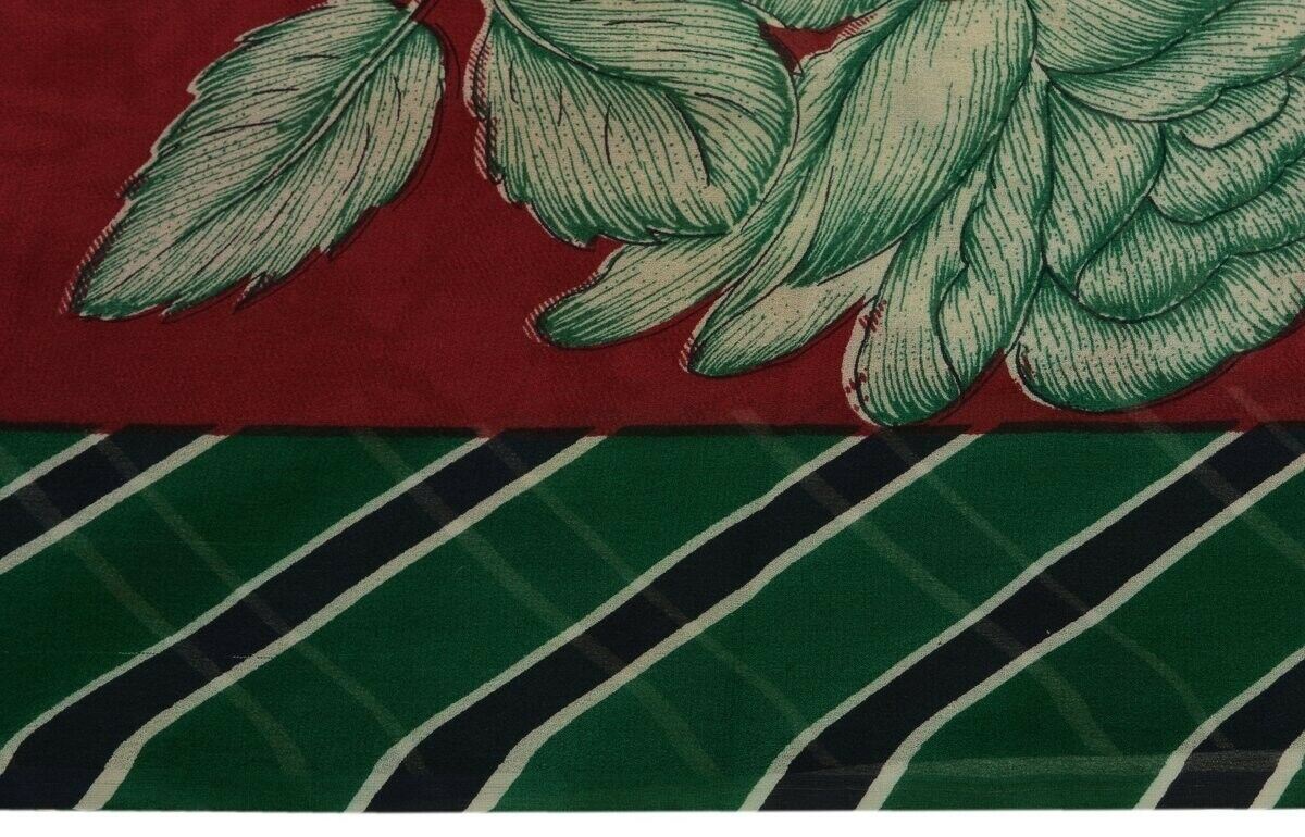 Vintage Saree 100% Pure Georgette Silk Printed Scrap Fabric for Craft Maroon