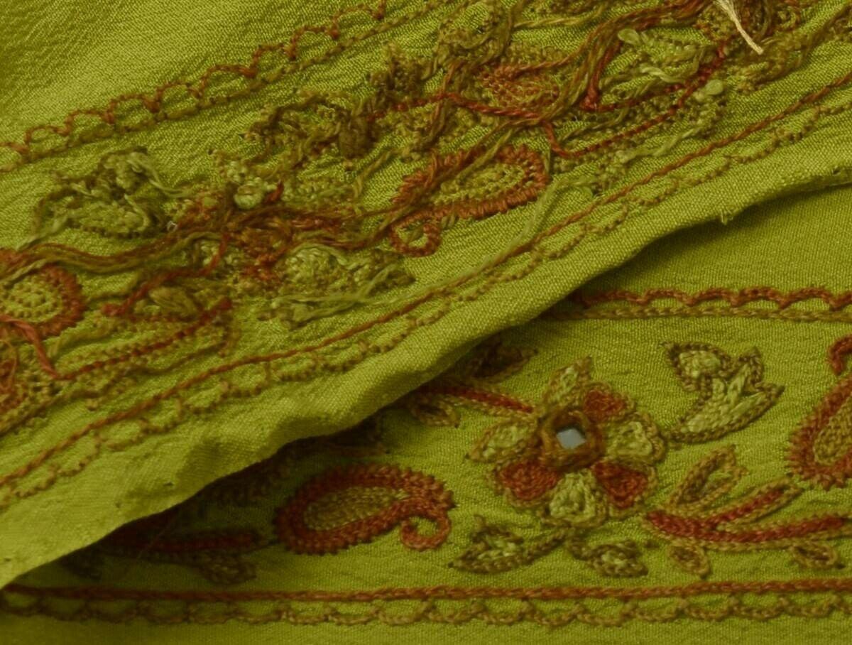 Vintage Sari Border Indian Craft Trim Embroidered Pasiley Green Lace Ribbon