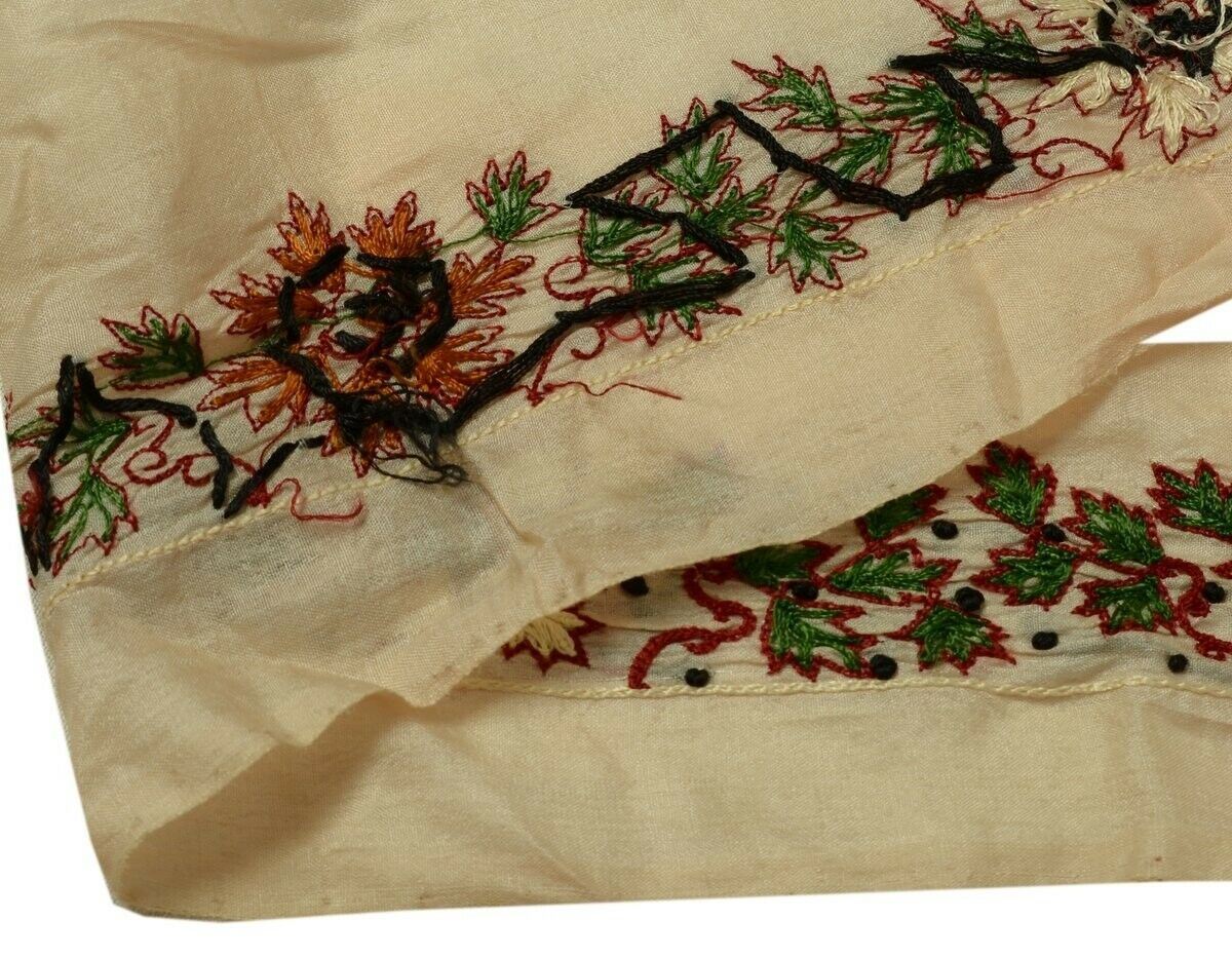 Vintage Saree Border Indian Craft Trim Hand Embroidered Floral Ribbon Lace Cream