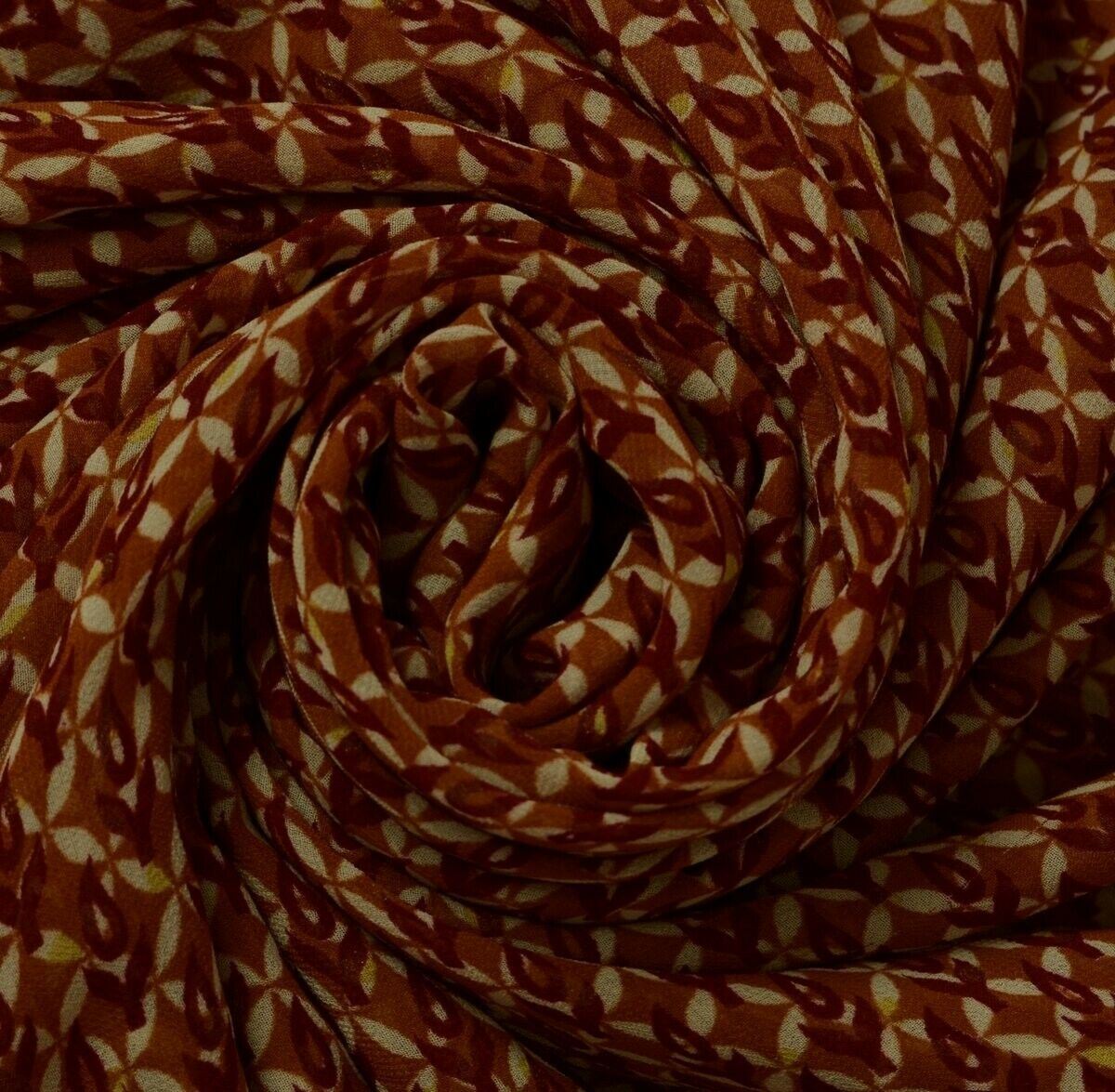 Indian Art Silk Printed Vintage Sari Remnant Scrap Fabric for Sewing Craft