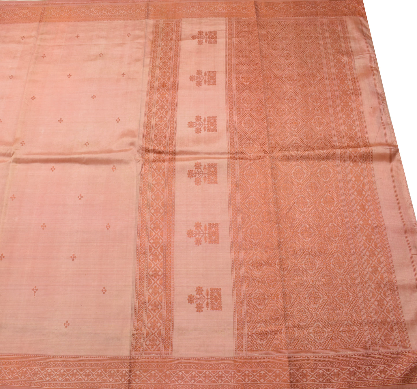 Sushila Vintage Peach Scrap Saree 100% Pure Silk Woven Floral Sari Craft Fabric