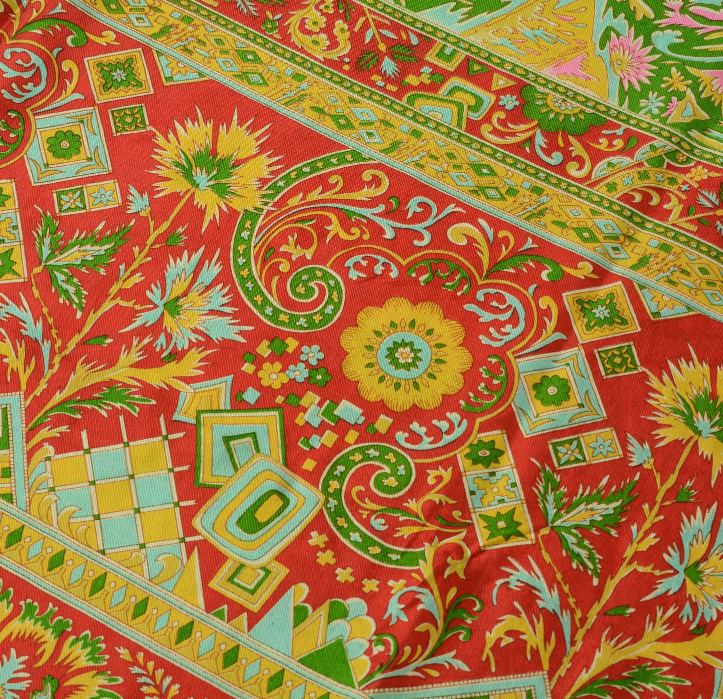 Sushila Vintage Green Scrap Saree 100% Pure Silk Printed Floral Sari Fabric