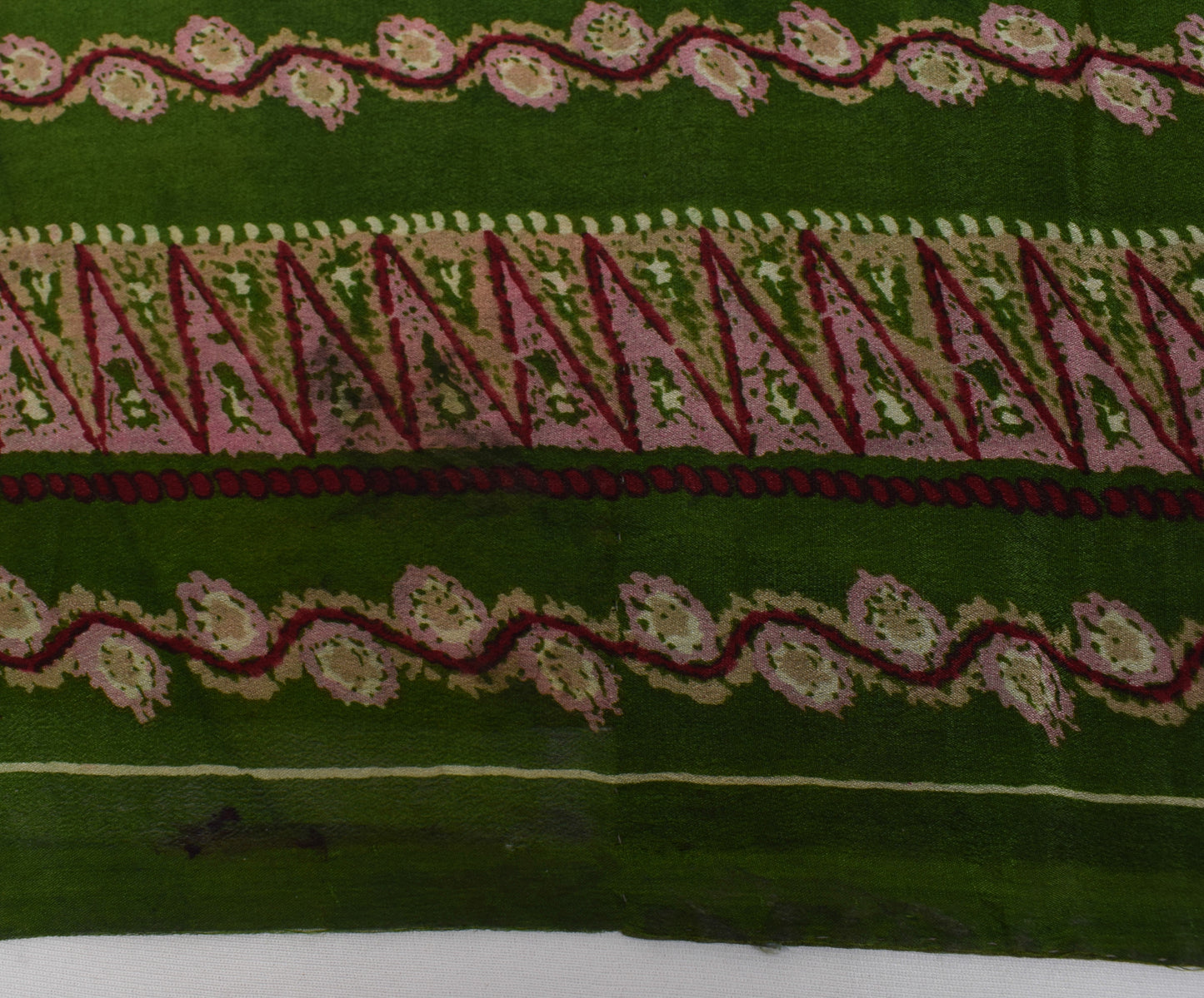 Sushila Vintage Maroon Scrap Saree 100% Pure Silk Printed Paisley Sari Fabric