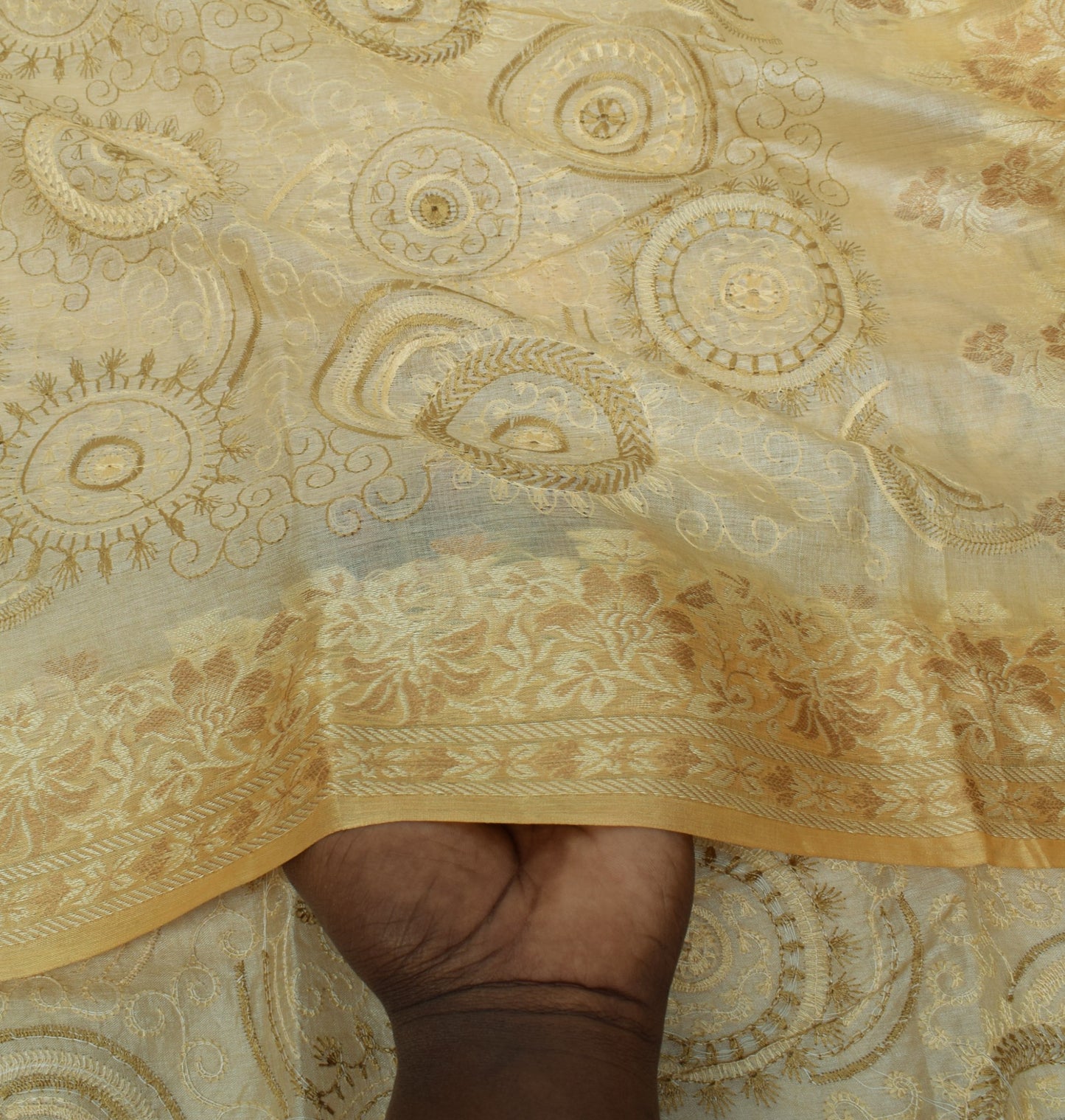 Sushila Vintage Cream Saree Pure Silk Embroidered & Woven Floral Sari Fabric