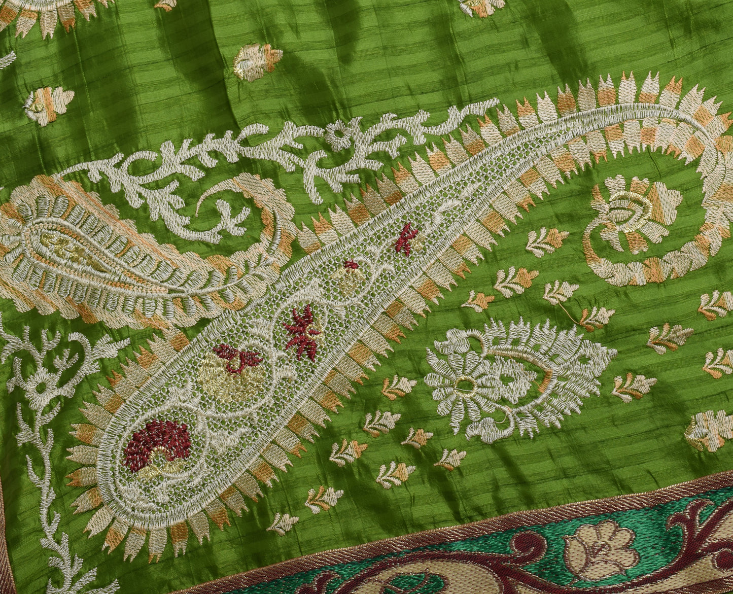 Sushila Vintage Green  Saree Blend Silk Embroidered Floral Sari Craft Fabric