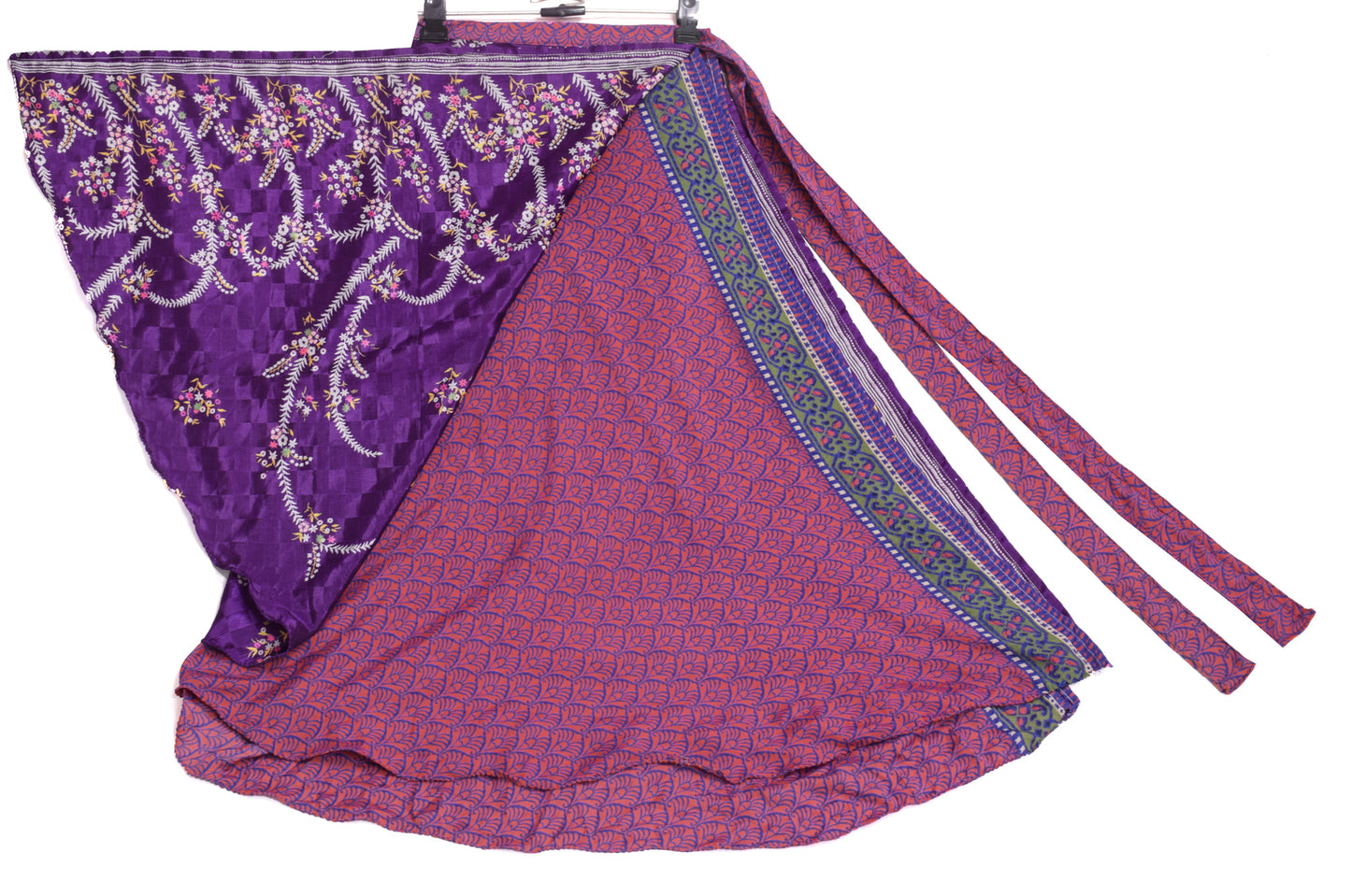 Sushila Vintage Crepe Silk Saree Magic Wrap Reversible Skirt Purple Beach Dress