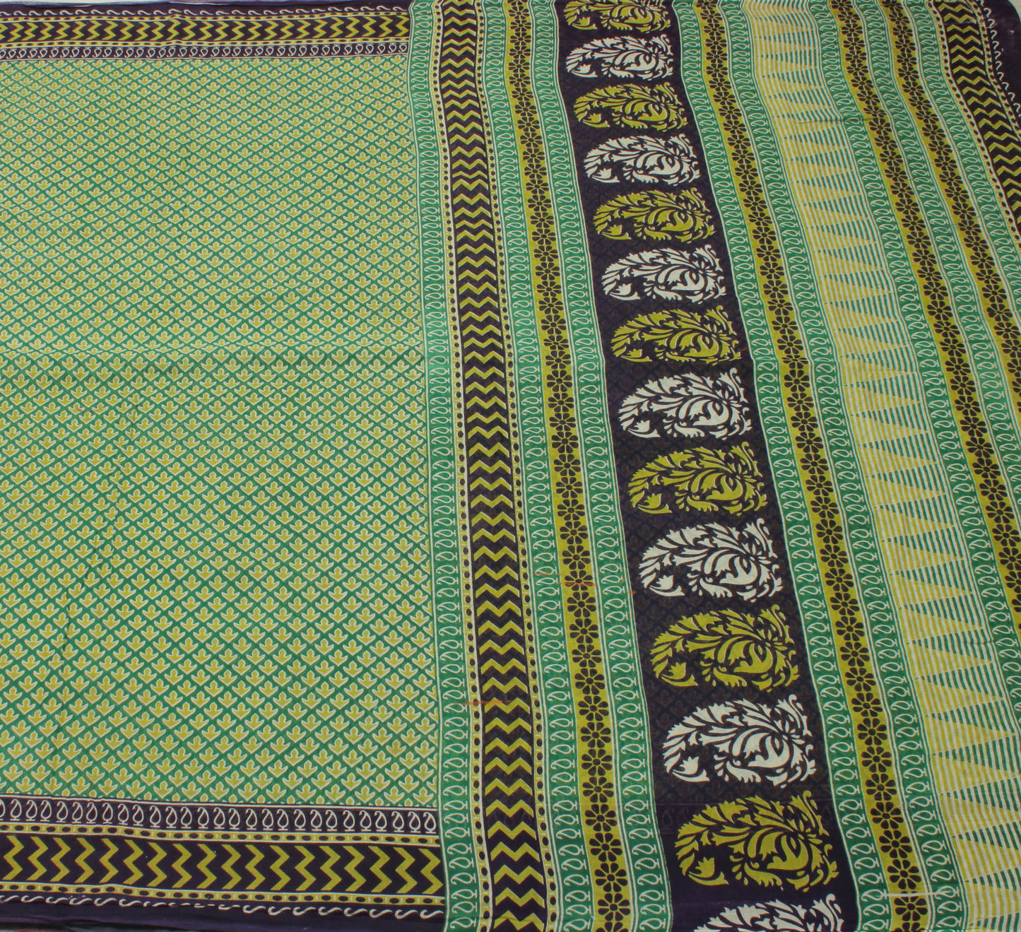 Sushila Vintage Green Saree 100% Pure Cotton Printed Soft Craft 5 Yard Fabric