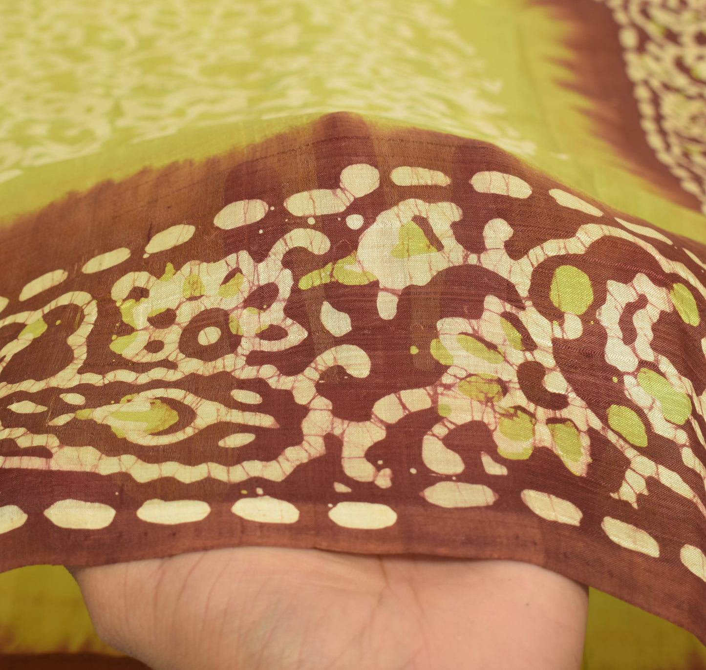 Sushila Vintage Green Saree 100% Pure Silk Printed Batik 5 YD Soft Craft Fabric