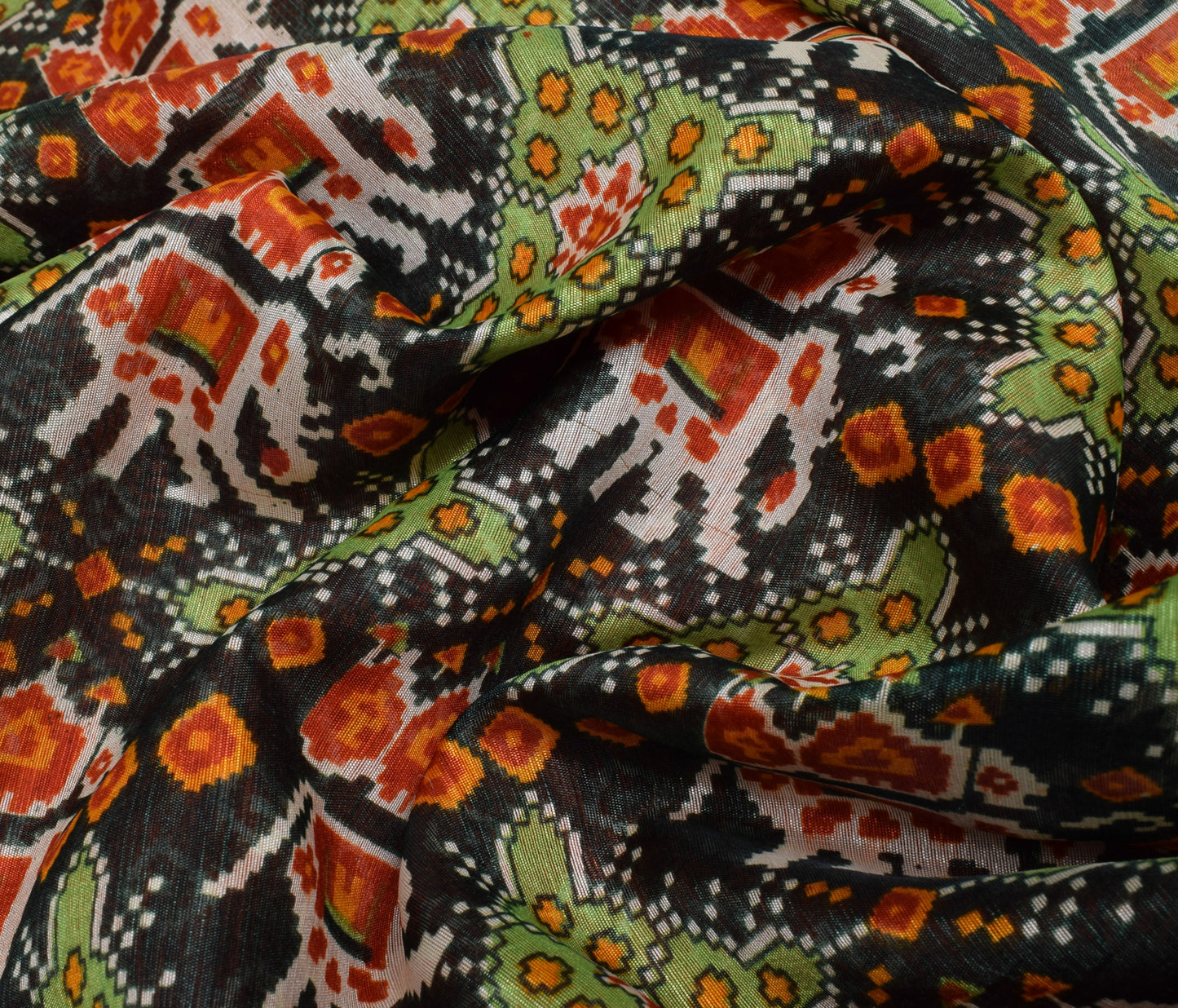 Sushila Vintage Green Indian Saree Blend Silk Printed Elephant Craft Fabric