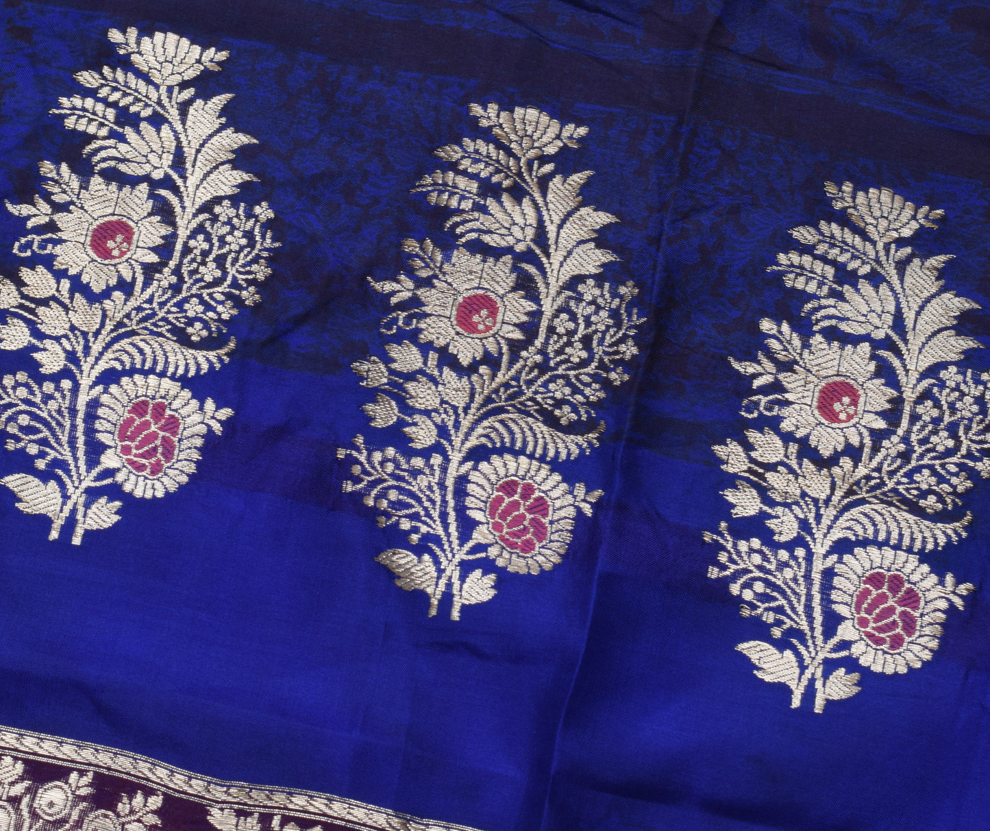 Sushila Vintage Indian Sari Remnant Scrap 100% Pure Silk Zari Woven Craft Fabric